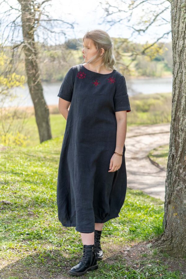 Linane maksikleit Boho stiilis tumehall S/M